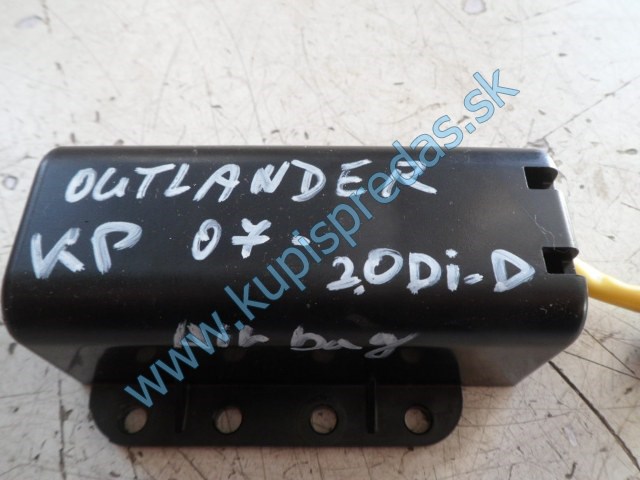 vypínač airbagu na mitsubishi outlander 8610A054